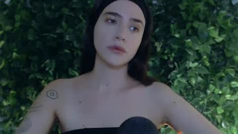Miss Ivy online show from July 10, 12:15 am