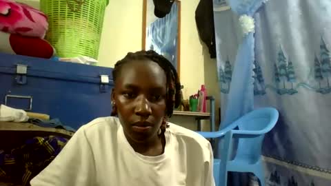 ivyk_ online show from March 6, 10:45 am