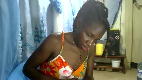 ivyk_ online show from March 18, 7:17 pm