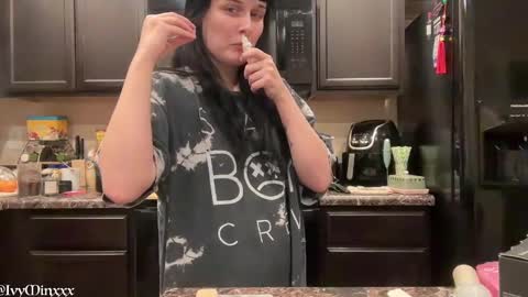 Snapshot of ivyminxxx chatting on December 14, 12:55 am Ivy Minxxx online show from December 14, 12:55 am