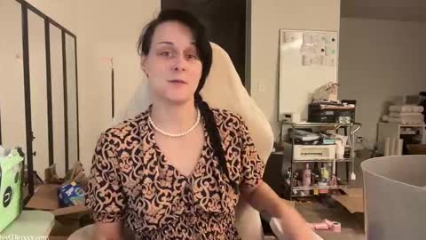 Snapshot of ivyminxxx chatting on November 9, 2:10 am Ivy Minxxx online show from November 9, 2:10 am