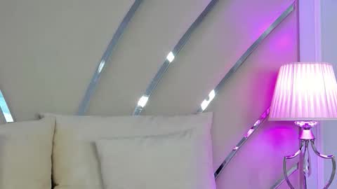 Ivy online show from March 5, 6:04 pm