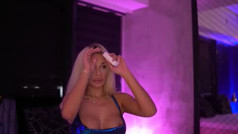 IvyRowa online show from November 5, 6:30 pm