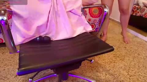 ivyshine7 online show from July 28, 8:52 pm