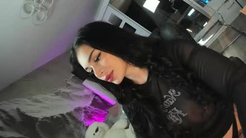 Ivy Belle online show from January 17, 5:34 am