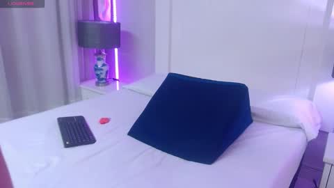 Snapshot of ivyy_crystal chatting on February 26, 12:58 pm Ivy online show from February 26, 12:58 pm