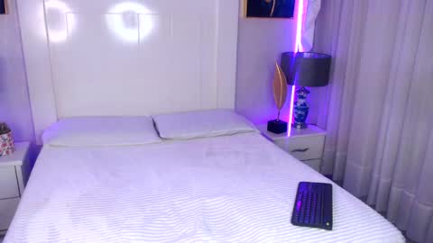 Snapshot of ivyy_crystal chatting on May 5, 1:52 pm Ivy online show from May 5, 1:52 pm