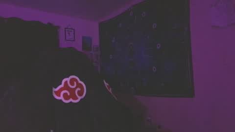 Snapshot of ivyy_sinss chatting on January 15, 1:32 am Amiee online show from January 15, 1:32 am