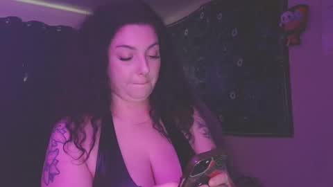 Amiee online show from March 28, 11:59 pm