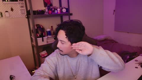 Snapshot of iwasd3nse chatting on December 20, 3:25 am iwasd3nse online show from December 20, 3:25 am