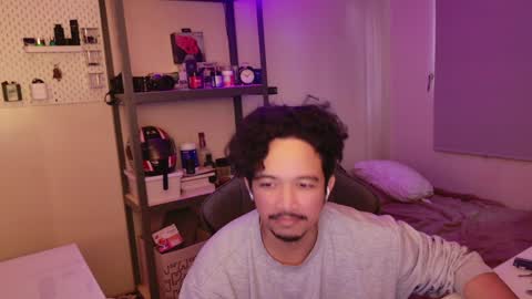 Snapshot of iwasd3nse chatting on December 20, 5:08 pm iwasd3nse online show from December 20, 5:08 pm