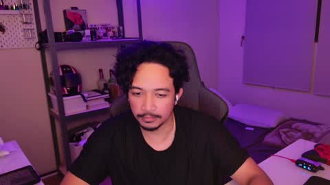 Snapshot of iwasd3nse chatting on January 15, 3:54 am iwasd3nse online show from January 15, 3:54 am