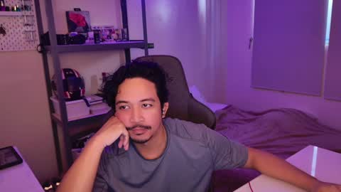 Snapshot of iwasd3nse chatting on January 16, 9:08 pm iwasd3nse online show from January 16, 9:08 pm