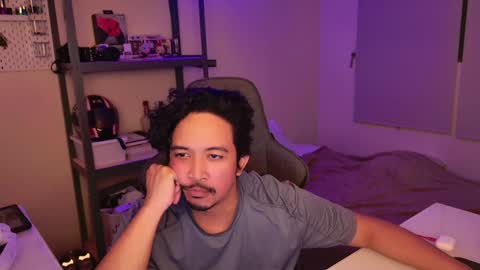 Snapshot of iwasd3nse chatting on January 17, 3:12 am iwasd3nse online show from January 17, 3:12 am