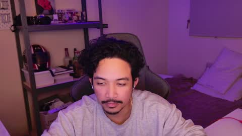 Snapshot of iwasd3nse chatting on January 18, 5:31 am iwasd3nse online show from January 18, 5:31 am