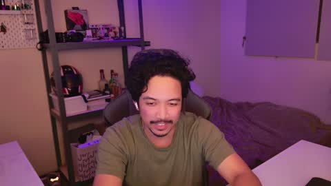 Snapshot of iwasd3nse chatting on January 19, 8:50 am iwasd3nse online show from January 19, 8:50 am