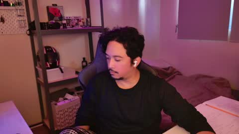 Snapshot of iwasd3nse chatting on January 21, 8:11 pm iwasd3nse online show from January 21, 8:11 pm