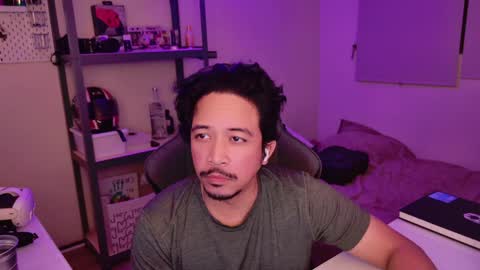 Snapshot of iwasd3nse chatting on January 25, 8:31 am iwasd3nse online show from January 25, 8:31 am