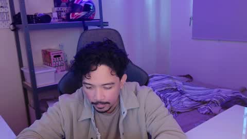 Snapshot of iwasd3nse chatting on February 3, 10:32 pm iwasd3nse online show from February 3, 10:32 pm