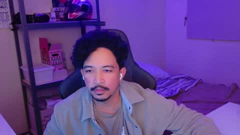 Snapshot of iwasd3nse chatting on February 4, 5:53 am iwasd3nse online show from February 4, 5:53 am