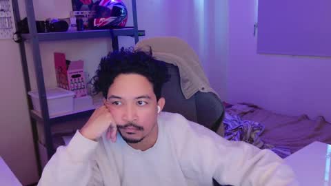 Snapshot of iwasd3nse chatting on February 4, 8:38 pm iwasd3nse online show from February 4, 8:38 pm