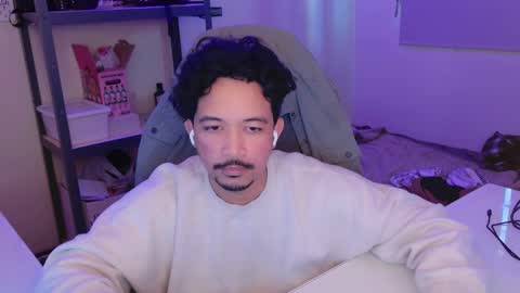 Snapshot of iwasd3nse chatting on February 8, 6:55 pm iwasd3nse online show from February 8, 6:55 pm