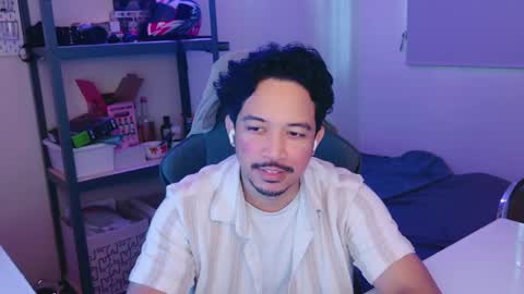 Snapshot of iwasd3nse chatting on February 25, 12:47 am iwasd3nse online show from February 25, 12:47 am