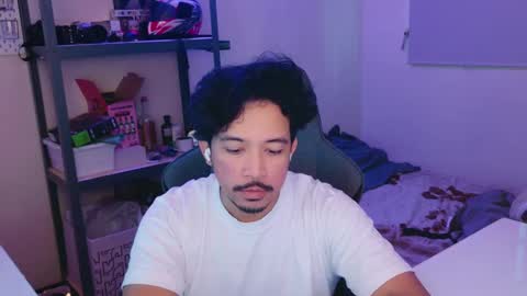 Snapshot of iwasd3nse chatting on February 28, 1:15 am iwasd3nse online show from February 28, 1:15 am