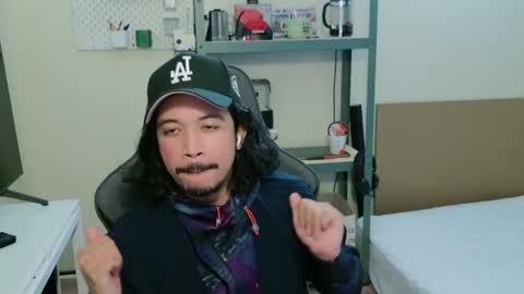 Snapshot of iwasd3nse chatting on March 28, 8:36 am iwasd3nse online show from March 28, 8:36 am