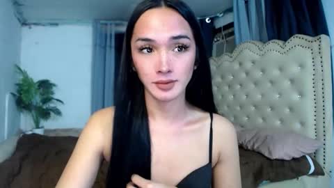 iwillcum4u_ online show from December 15, 12:26 am