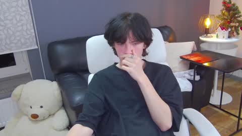 Maxim online show from December 19, 3:40 am