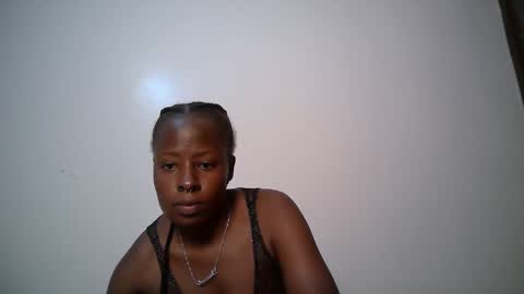 Snapshot of iynika chatting on May 6, 10:48 pm iynika online show from May 6, 10:48 pm