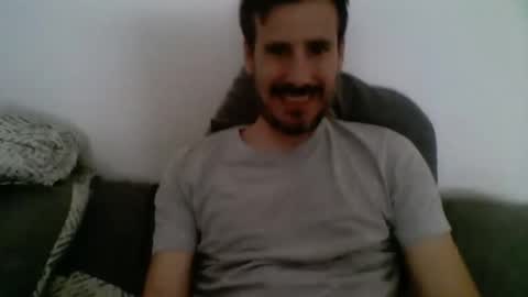 Snapshot of iyoperro chatting on October 10, 10:03 am Casandro online show from October 10, 10:03 am