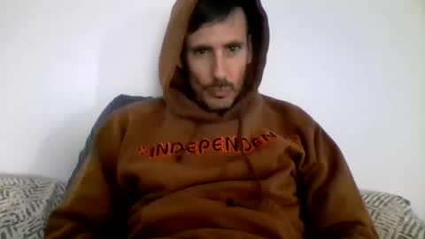 Snapshot of iyoperro chatting on November 16, 2:33 pm Casandro online show from November 16, 2:33 pm