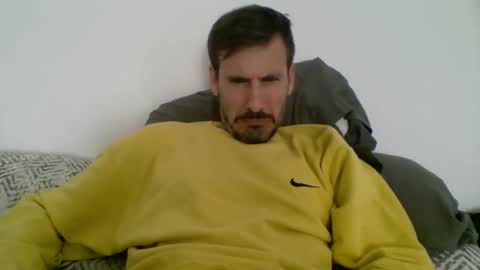 Snapshot of iyoperro chatting on November 26, 11:22 am Casandro online show from November 26, 11:22 am