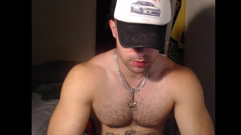 izak144 online show from December 10, 1:11 am