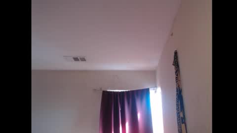 Snapshot of izak144 chatting on November 1, 8:11 pm izak144 online show from November 1, 8:11 pm