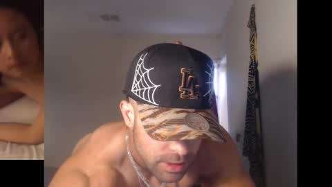 Snapshot of izak144 chatting on November 20, 7:46 pm izak144 online show from November 20, 7:46 pm