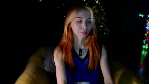 izi online show from December 6, 9:46 pm