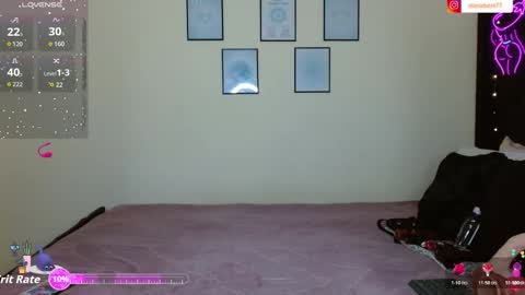 Izzabel Valentine online show from February 4, 7:09 pm