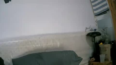 izzy_32 online show from March 29, 9:59 pm