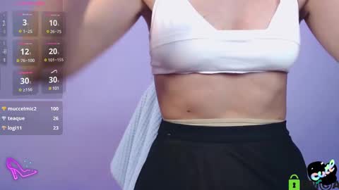 Queen of nylon  Victoria online show from December 7, 8:55 am