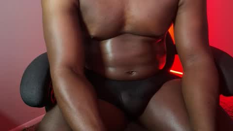 IzzyBear online show from May 23, 5:45 am