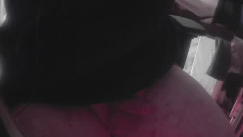 Stuart online show from March 26, 2:39 am