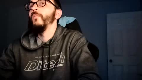 Snapshot of j1277 chatting on March 29, 3:28 am Yoursexxyguy online show from March 29, 3:28 am