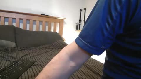 Snapshot of j281133 chatting on November 9, 12:14 pm Big 8 online show from November 9, 12:14 pm