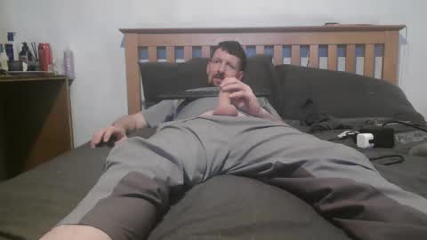 Snapshot of j281133 chatting on November 19, 12:21 am Big 8 online show from November 19, 12:21 am