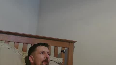 Snapshot of j281133 chatting on January 14, 12:38 am Big 8 online show from January 14, 12:38 am