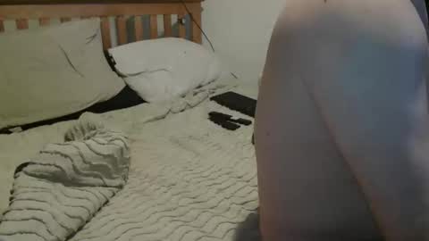 Snapshot of j281133 chatting on January 18, 2:59 am Big 8 online show from January 18, 2:59 am