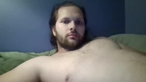 Snapshot of j4mes2000022 chatting on May 22, 1:35 am j4mes2000022 online show from May 22, 1:35 am